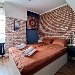 9 Doors Тбилиси